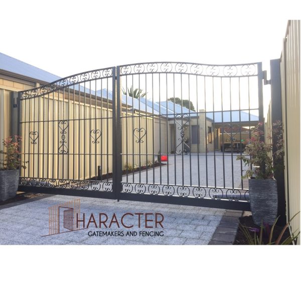 Wrought iron gates - Image 17