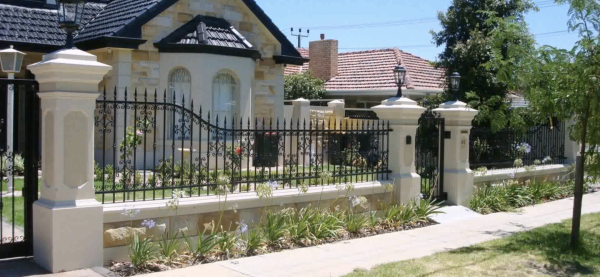 Tubular fence - Image 8