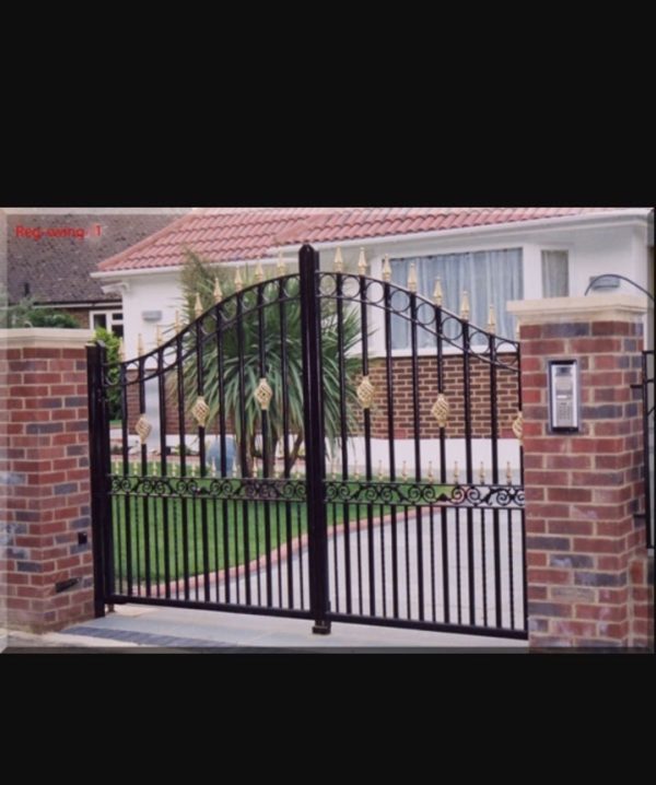 Wrought iron gates - Image 6