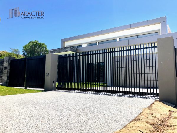 Vertical blade gate - Image 2