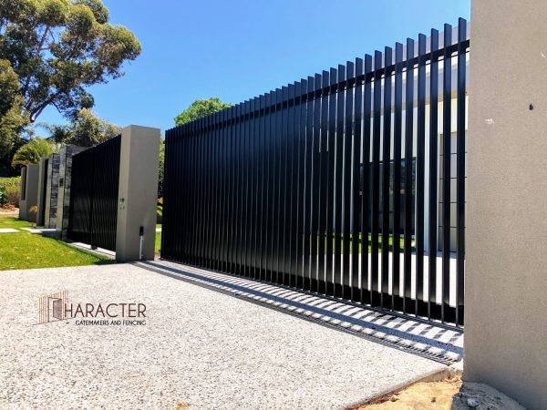 Vertical blade gate - Image 4