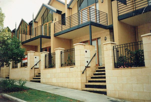 Aluminium balustrade - Image 6