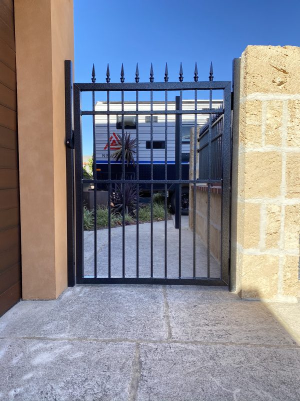 Pedestrian gates (Old) - Image 5