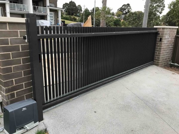 Vertical blade gate - Image 6