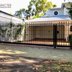 Tubular swing gate