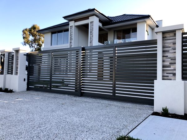 Telescopic gate