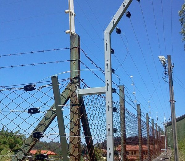 Electric fence - Image 3