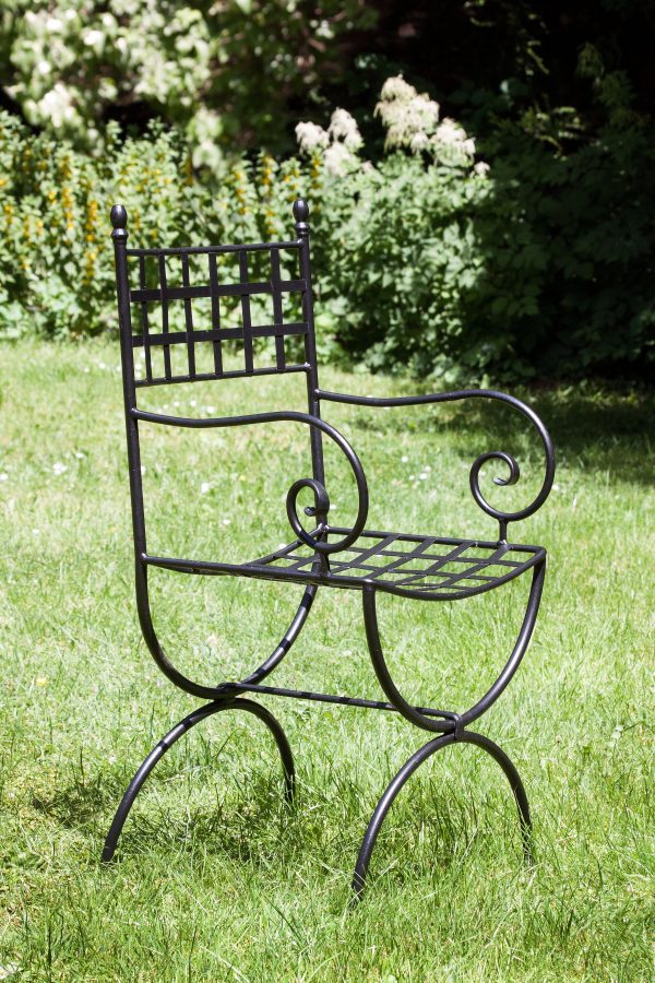 Outdoor furniture - Image 3