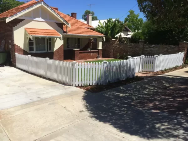 PVC picket - Image 3