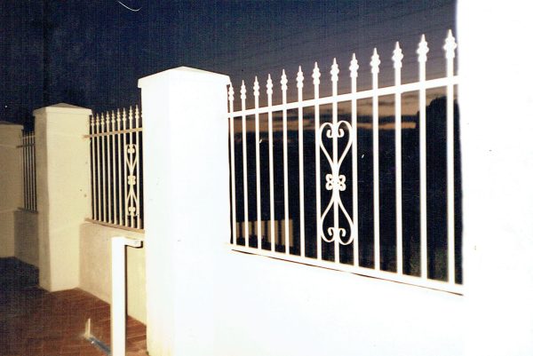 Tubular fence - Image 7