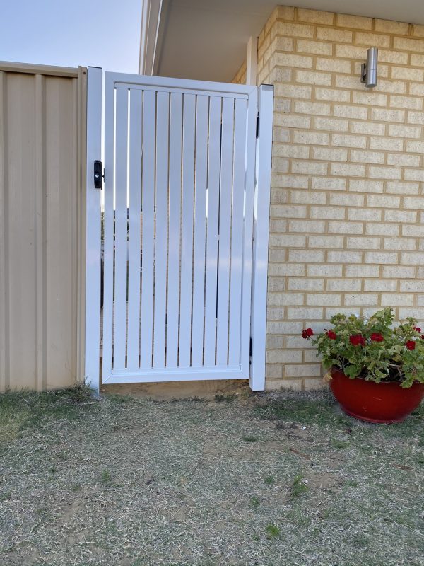 Aluminium slate swing gates - Image 7